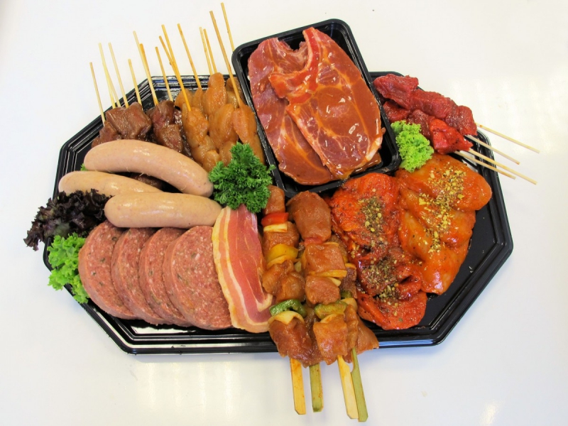 boucherie-BAIROLS-min_bbq_butcher_shop_supermarket_meal_party-766127